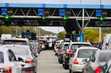 STANJE NA GRANICAMA: Kamioni na Batrovcima čekaju i do 8 sati, za automobile nema zadržavanja