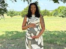 Surrogate who refused to have abortion at wishes of biological parents files frantic last-minute appeal to BLOCK them moving newborn out of Texas