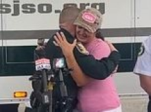 Heartwarming moment mom finds out missing autistic son is FOUND alive while at sheriff's press conference