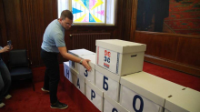 Oporbene stranke u Srbiji odustaju od svojih izbornih lista i staju uz studente