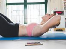 Why sit-ups won't get rid of stubborn belly fat... and what you should do instead to get a flat stomach in four weeks, according to top expert