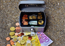 Komisija za nadzor financ bo nadaljevala pretresanje intervencijskega zakona