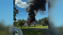 SRUŠIO SE AMERIČKI F-16: Gusti dim kulja u nebo, naređena hitna evakuacija (VIDEO)