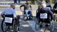 VIDEO Akcija 'Vraćamo se za 5 minuta': U Zagrebu postavili invalidska kolica s porukama