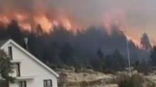 VIDEO Strašni prizori iz BiH: Vatra prijeti kućama, u gašenju pomažu i hrvatski kanaderi...