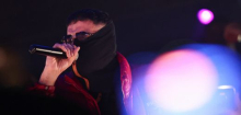 Haftbefehl: Rapper steht bei Konzert in Frankfurt am Main wieder auf der Bühne (mit viel Hilfe)