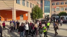 DETALJI HORORA U TURSKOJ Učenik pucao ispred škole. Najmanje osam ranjenih