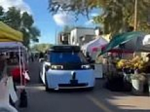 Dystopian moment driverless Waymo car decides to drive THROUGH upscale Colorado farmers' market
