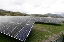 Na Prapretnem nad Trbovljami odprli še dve enoti zdaj največje sončne elektrarne v državi