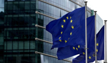EU ukida sankcije dvojici ruskih oligarha, jedan je povezan s Hrvatskom. U Kijevu bijesni...