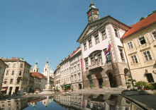 Mol zahteva ustavno presojo in začasno zadržanje zakona o prikritih vojnih grobiščih