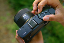 Nikon predstavlja brezzrcalni fotoaparat polnega formata Z5IIC