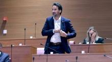 Miletić u šoku napustio Sabor nakon Đakićeve uvrede: 'Vi se molite Bogu, a služite đavlu'
