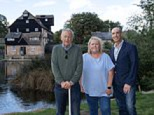 Battle over 'stealth' plans for 30,000 new homes: Council accused of rushing through huge development amid fears it will threaten services and 'limit water usage'