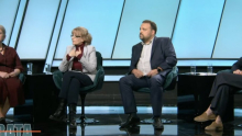 BLOKADERU SA STUDENTSKE LISTE SMETA ŠTO VUČIĆ POMAŽE NARODU Raguš: A koji zakon time krši
