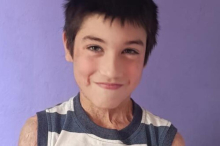 Majka ga je polila kiselinom i skočila sa njim sa 3. sprata: Mali Nikola preživeo je nezamislivu tragediju, a sada mu je hitno potrebna pomoć