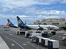 Seven flight attendants sickened by mysterious odor on packed plane flying from Los Angeles to Hawaii