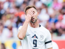 Izvrsten gol Šporarja, a je stranski sodnik dvignil zastavico #vŽivo
