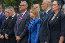 Ministarka Stamenkovski se poklonila senima heroja: 