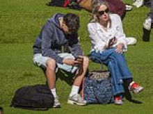 Heat lovers catch some September sun with 'unusually warm' temperatures as high as 26C coming next week