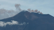 Etna izbacuje pepeo, zatvorena zračna luka u Cataniji: Letovi obustavljeni do nedjelje