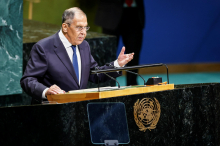 Lavrov v nagovoru Generalni skupščini Evropo obtožil, da želi preprečiti mirovne pogovore o Ukrajini