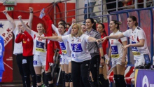 MATIRANE NA KRAJU: Rukometašice na turniru 