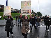 Orange Order parade is delayed as protesters block Garvaghy Road ahead of first march in nearly 30 years
