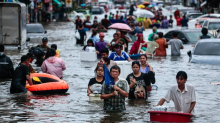 Bangkok pod vodom: Evakuirali građane zbog velike poplave
