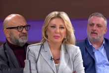 DALI DINAR DA UĐU U KOLO, A SAD BI DA IZAĐU Vučić matirao protivnike bez borbe! Opoziciji odsečene noge: Ne žele TV duel, jer može biti koban po njih...