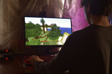 Minecraft po več kot desetletju širi svoj svet