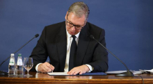 VUČIĆ PODNEO OSTAVKU I OTKRIO KADA ĆEMO IMATI PREDSEDNIČKE IZBORE Otkrio zašto je doneo tu odluku, pomilovao 49 ljudi! Evo i kojim putem Srbija nastavlja dalje