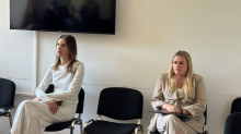 AFERA NAKAZE Anna Dujić stigla na sud. Na ročištu je i policajka