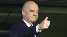 Weltfußballverband: Gianni Infantino bietet Fifa-Mitgliedsverbänden mehr Geld