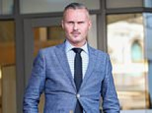Australian politician who allegedly sexually assaulted teenage boy released from prison on bail