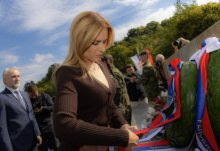 Milica Đurđević Stamenkovski u Bitolju položila venac na Srpskom vojničkom groblju: 
