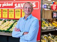 Aldi boss accuses rival supermarkets of 'duping' customers with misleading loyalty scheme prices