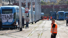 FOTO Radnici ZET-a na Remizi čekaju odluku sindikata nakon presude da je štrajk nezakonit