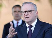New Greens leader David Shoebridge issues warning to Anthony Albanese