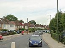 Accountant who 'stabbed police officer' in raid on suspected members of crime syndicate linked to David Hunt had £500,000 in cash in his family home, court told