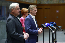 Golob, Han in Vrečko pozivajo h glasovanju štirikrat proti