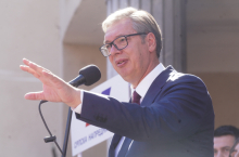 Vučić najavio opsežne radove u Šimanovcima: Novi putevi, kanalizacija, rekonstrukcija Doma kulture