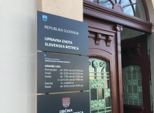 V torek in sredo se podaljšuje delovni čas upravnih enot