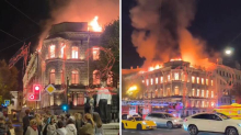 VIDEO Povijesna palača u Sankt Peterburgu planula dok je Putin držao govor, evakuirali su ljude