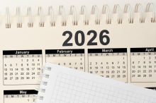 Ovo je spisak svih neradnih dana do kraja godine i u 2027! Pogledajte kako da spojite praznike i dobijete 5 dana mini-odmora! (Detaljan kalendar)