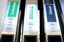ZDA od Evrope pričakuje sprostitev zalog dizelskega goriva. Evropske države se usklajujejo.