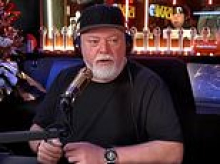 Kyle Sandilands' massive country estate which remains unsold at $5million despite price slash hits another snag - as luxury developers launch civil lawsuit against him