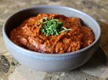 The food you should NEVER order at an Indian restaurant: Top chef reveals the dishes to avoid - from onion bhajis to curries you can order with any choice of meat