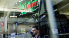 Sui mercati il test ai bond, dopo la tempesta sui rendimenti. Preoccupa la Francia. Occhi su Mps