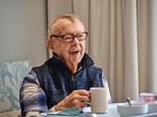 Oldest Aussie turns 113 and swaps messages with world's only older man in incredible shared birthday coincidence